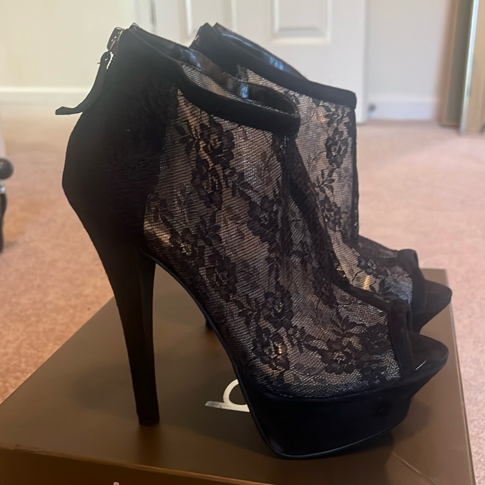 bebe platform lace bootie
